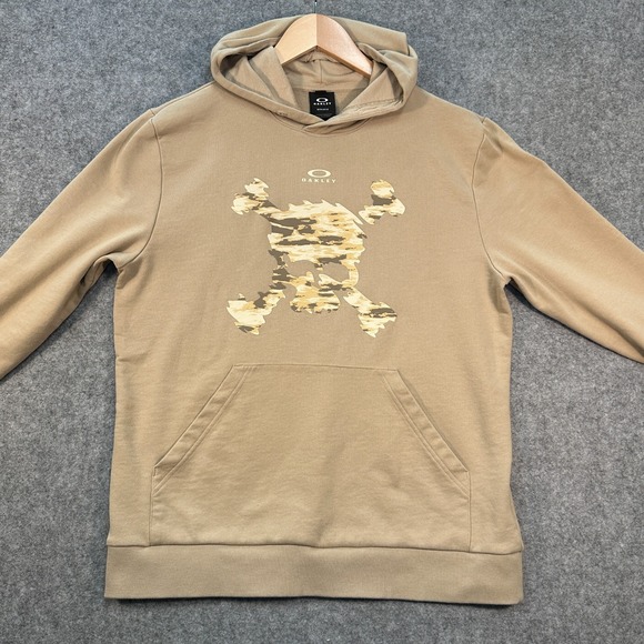 Oakley Hoodie Sweatshirt Mens M Tan Skull and Crossbones Graphic Camo Skate Surf - Picture 2 of 9